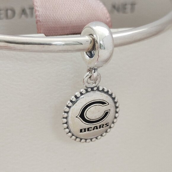 Pandora MLB Football Chicago Bears Sports Exclusive Dangle Charm with box - Picture 1 of 6